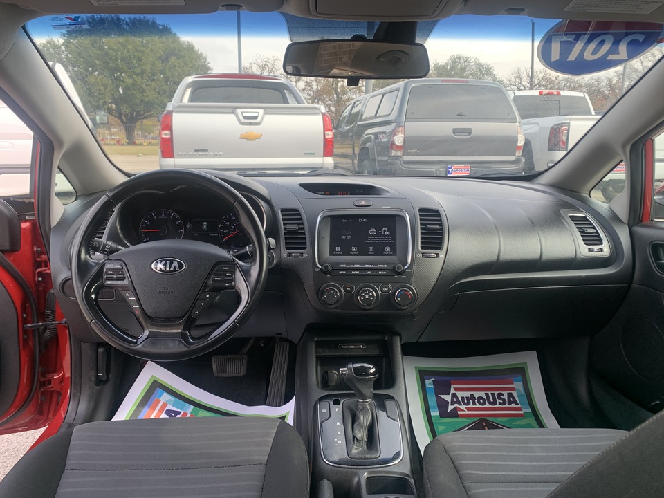 2017 Kia Forte LX 6A