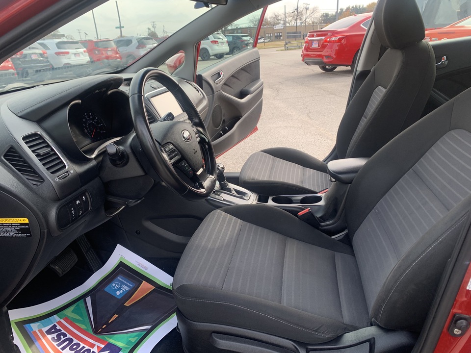 2017 Kia Forte LX 6A