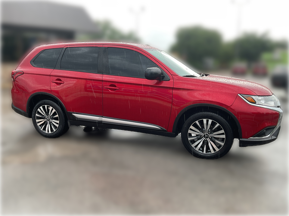 2020 Mitsubishi Outlander ES 2WD
