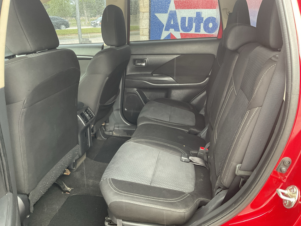 2020 Mitsubishi Outlander ES 2WD