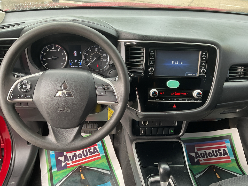 2020 Mitsubishi Outlander ES 2WD