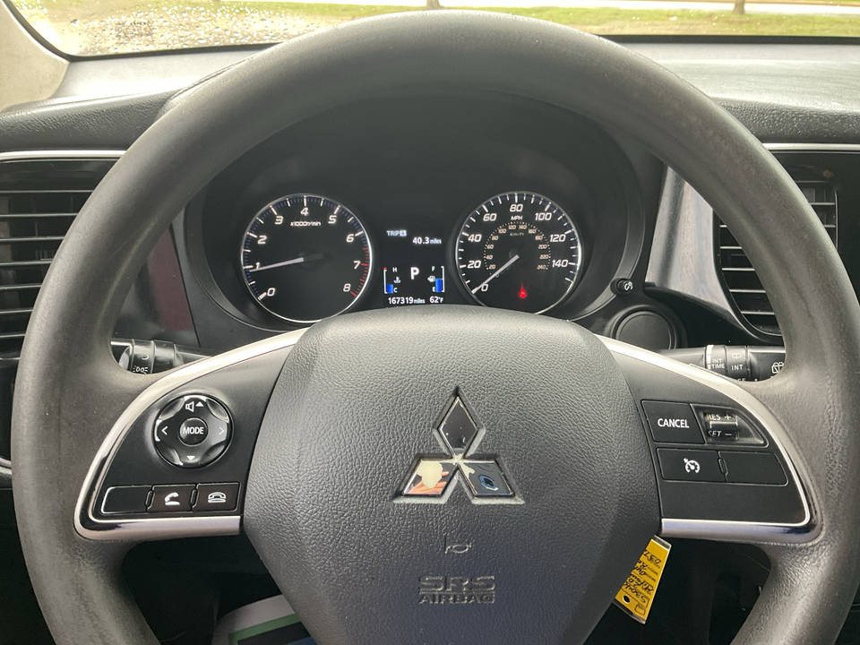2020 Mitsubishi Outlander ES 2WD