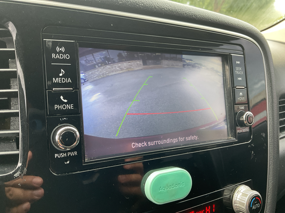 2020 Mitsubishi Outlander ES 2WD