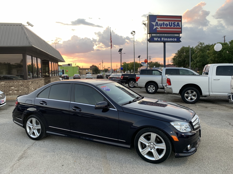 2010 Mercedes-Benz C-Class C300 Luxury Sedan