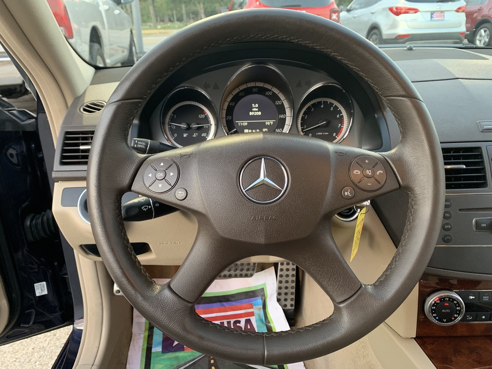 2010 Mercedes-Benz C-Class C300 Luxury Sedan