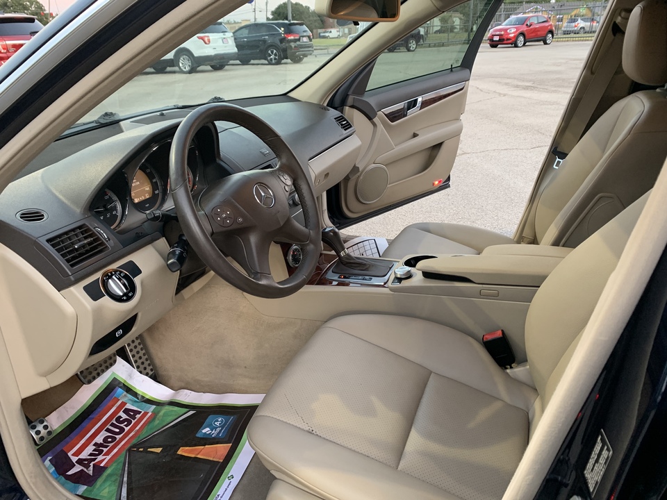 2010 Mercedes-Benz C-Class C300 Luxury Sedan
