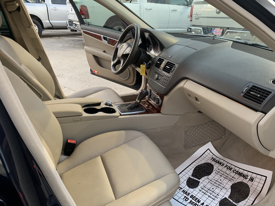 2010 Mercedes-Benz C-Class C300 Luxury Sedan