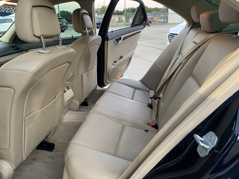 2010 Mercedes-Benz C-Class C300 Luxury Sedan