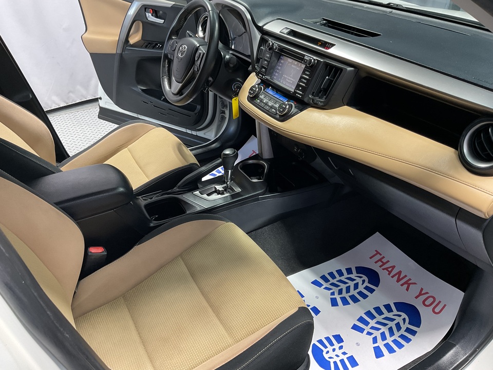 2017 Toyota RAV4 XLE FWD