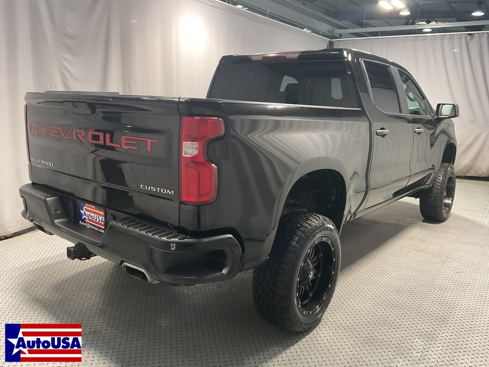 2019 Chevrolet Silverado 1500 Custom Crew Cab Short Box 4WD