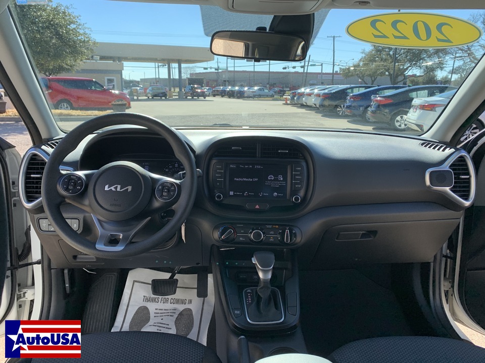 2022 Kia Soul LX CVT