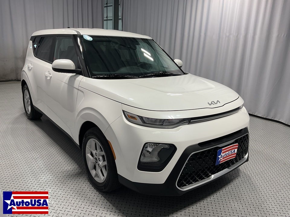 2022 Kia Soul LX CVT