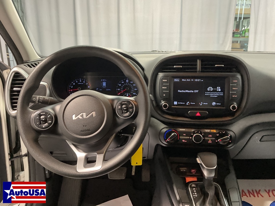 2022 Kia Soul LX CVT