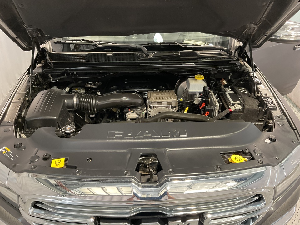 2022 Ram 1500 Laramie Crew Cab SWB 2WD