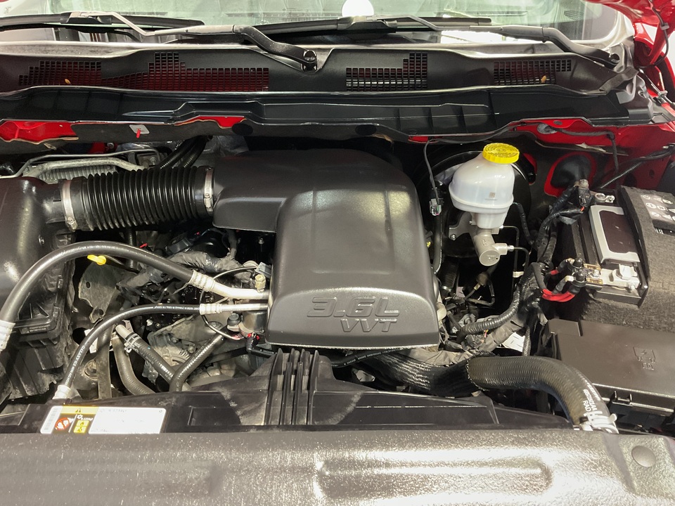 2022 Ram 1500 Classic Tradesman Crew Cab SWB 2WD