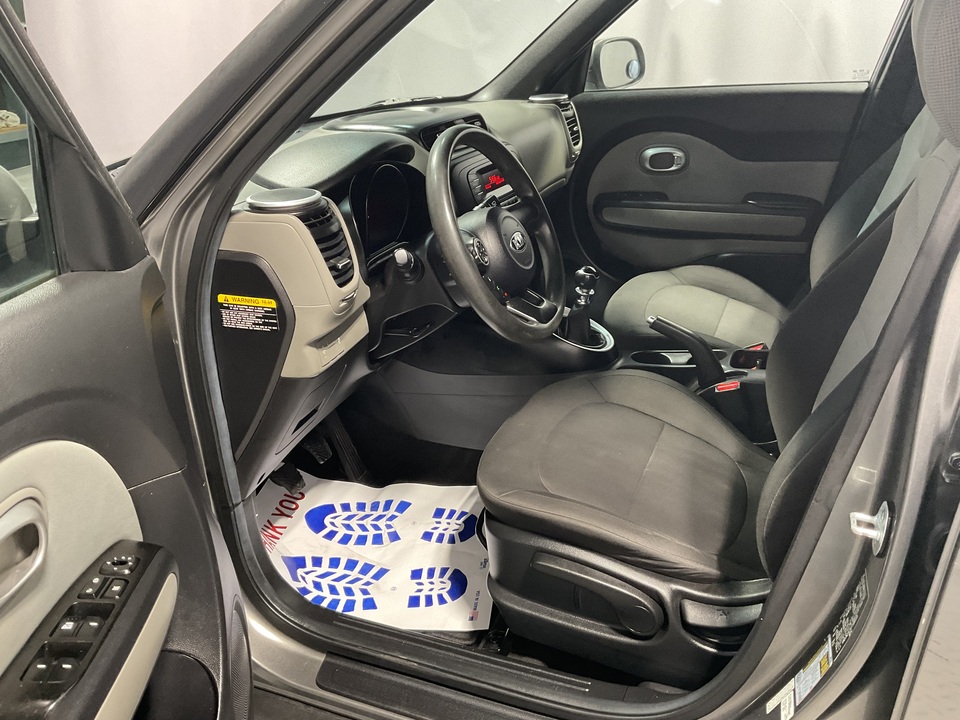 2015 Kia Soul Base 6 Speed Manual Transmission