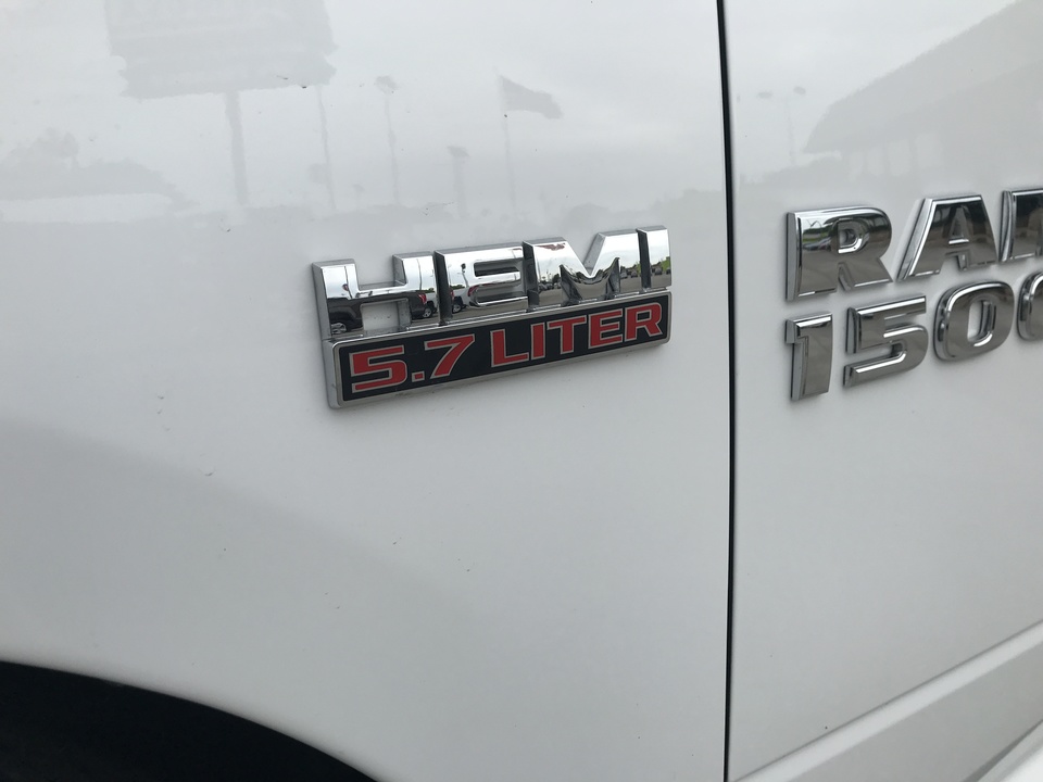 2016 Ram 1500 SLT Crew Cab SWB 2WD