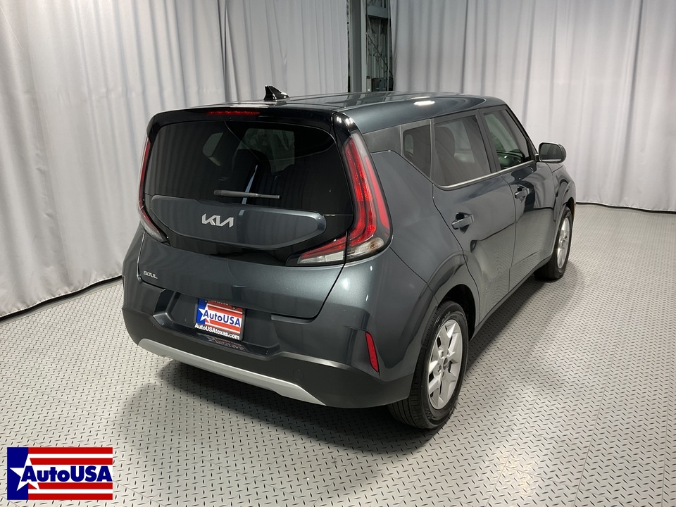 2023 Kia Soul LX CVT