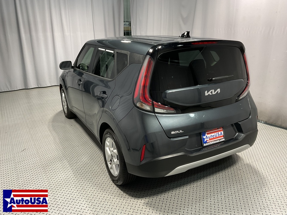 2023 Kia Soul LX CVT