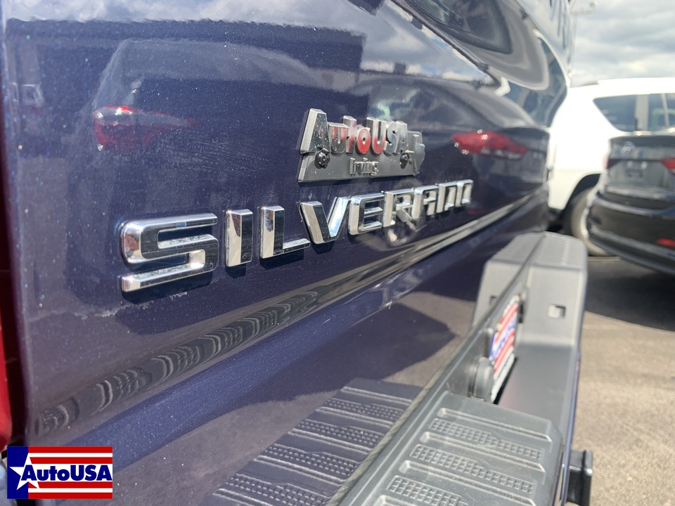 2020 Chevrolet Silverado 1500 Custom Crew Cab Short Box 2WD