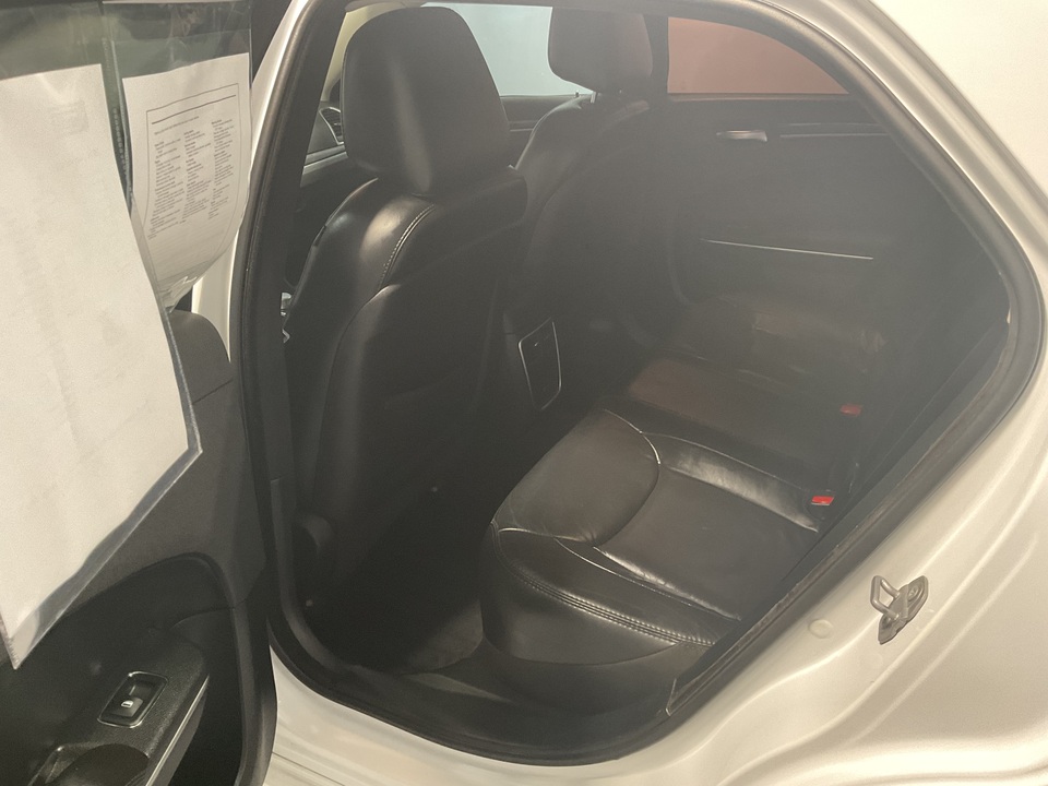 2018 Chrysler 300 Touring