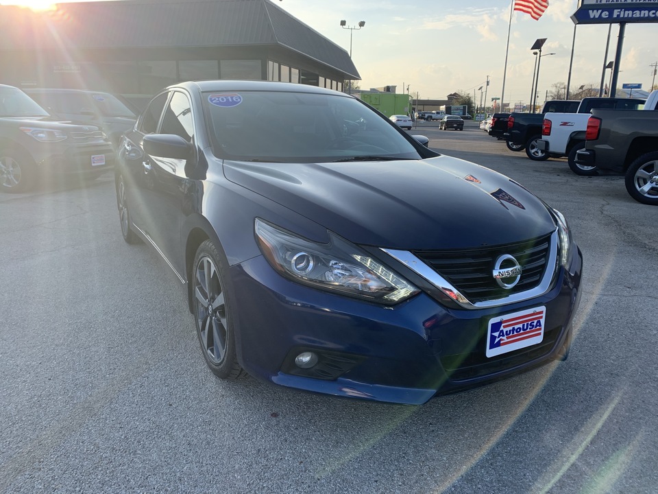 2016 Nissan Altima 3.5 SR