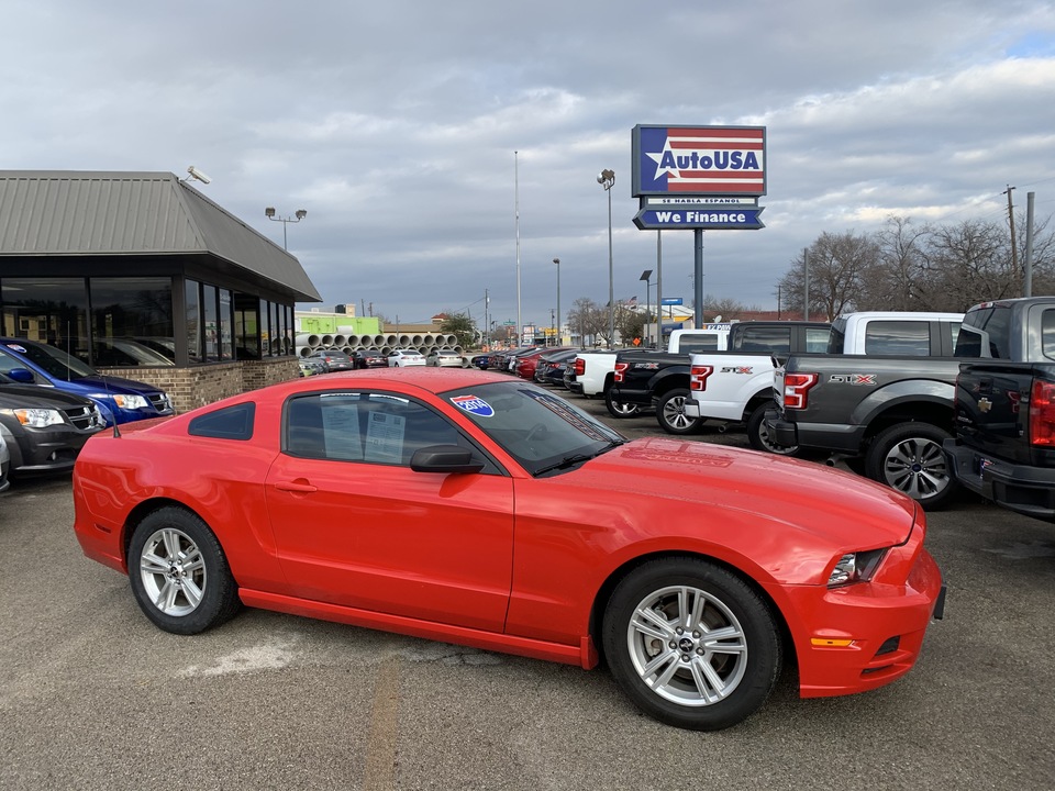 2014 Ford Mustang V6 Coupe