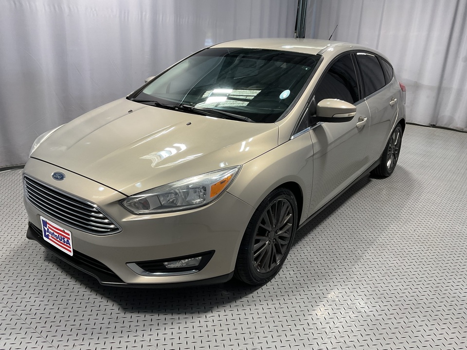 2016 Ford Focus Titanium Hatch