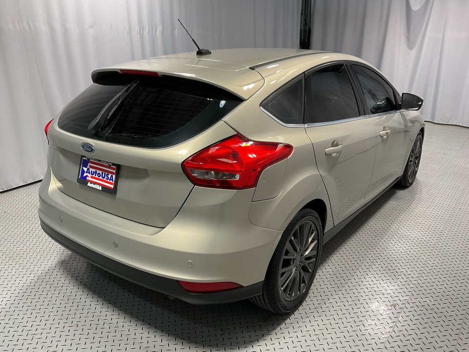 2016 Ford Focus Titanium Hatch