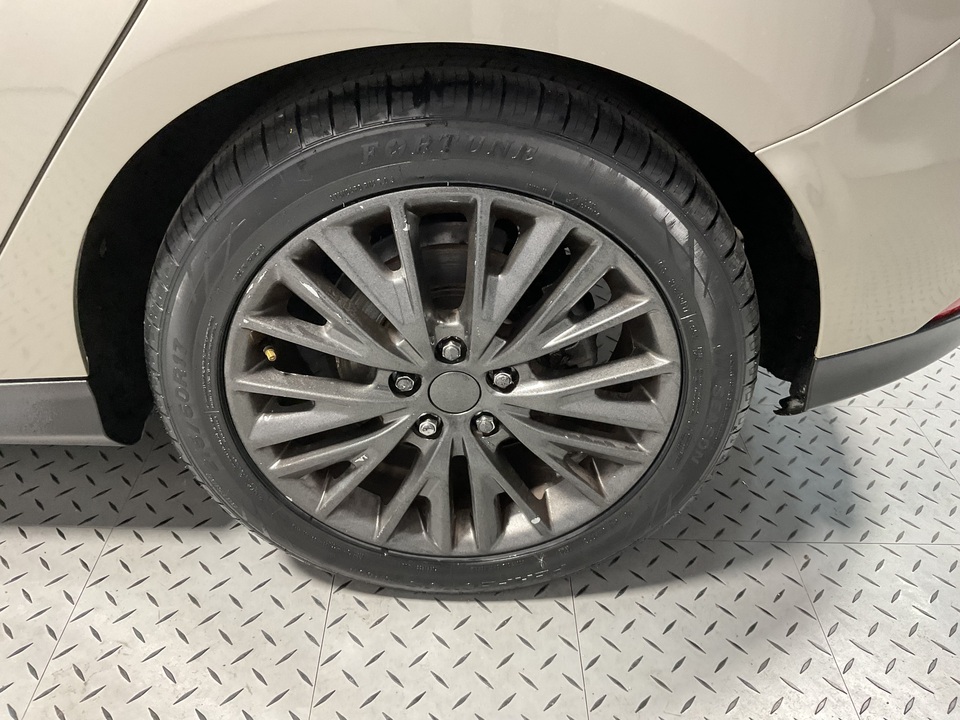 2016 Ford Focus Titanium Hatch