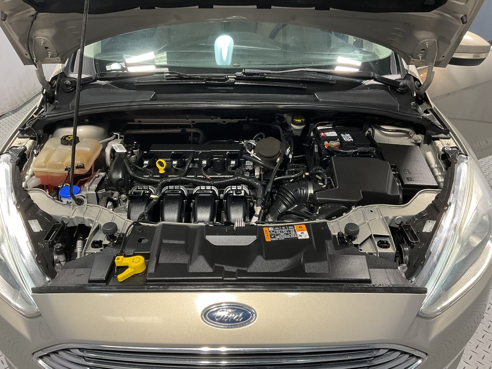 2016 Ford Focus Titanium Hatch