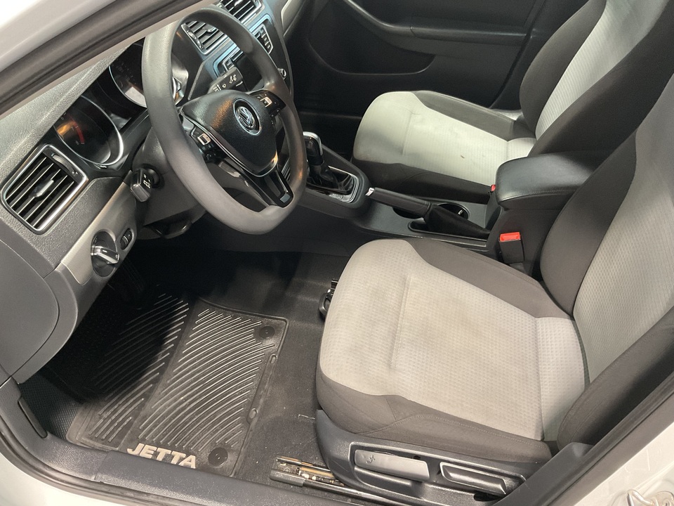 2017 Volkswagen Jetta 1.4T S 6A