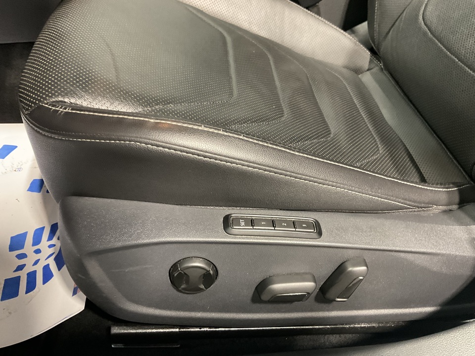 2019 Volkswagen Jetta 1.4T SEL Premium 8A