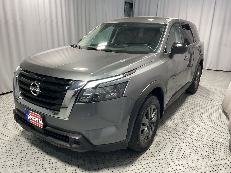 2024 Nissan Pathfinder S