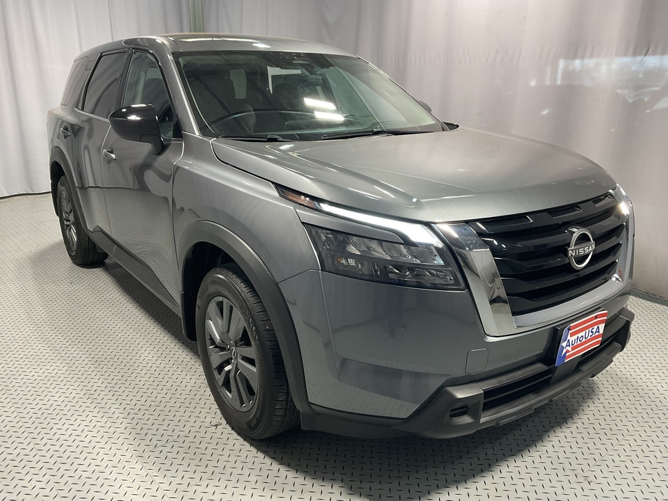 2024 Nissan Pathfinder S