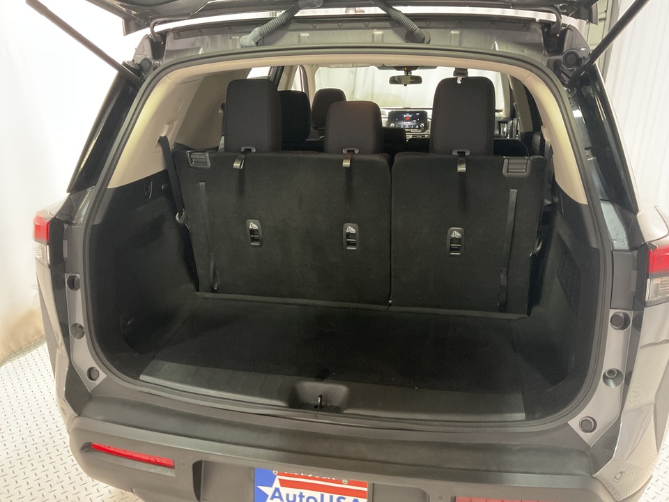 2024 Nissan Pathfinder S