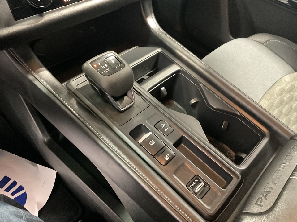2024 Nissan Pathfinder S