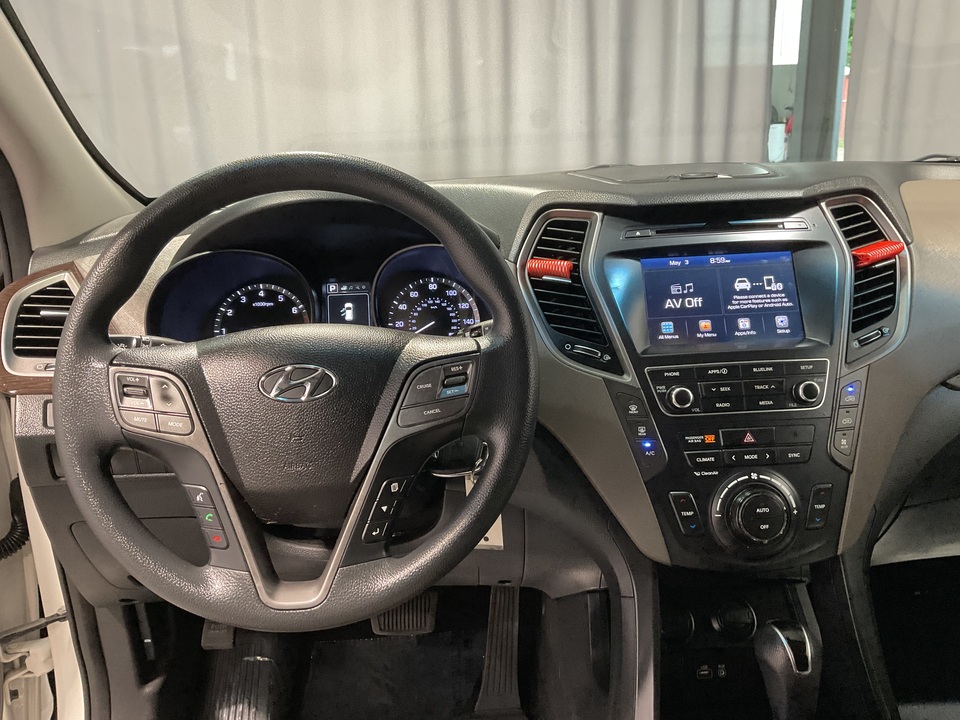 2018 Hyundai Santa Fe SE FWD  3 ROW