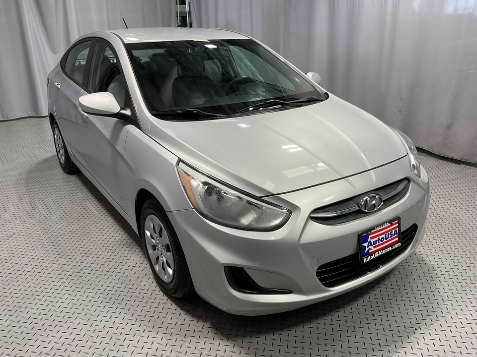 2017 Hyundai Accent SE 4-Door 6A