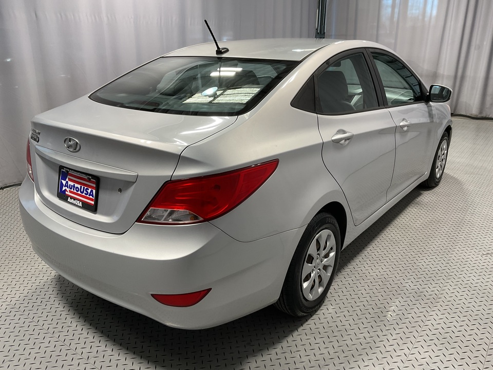2017 Hyundai Accent SE 4-Door 6A