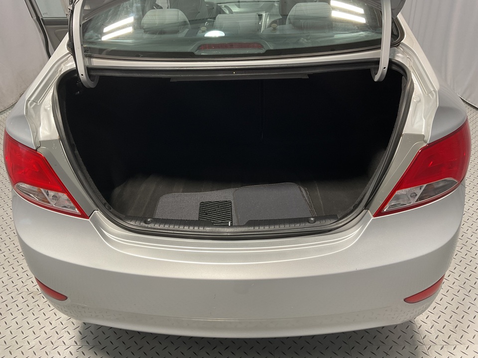 2017 Hyundai Accent SE 4-Door 6A