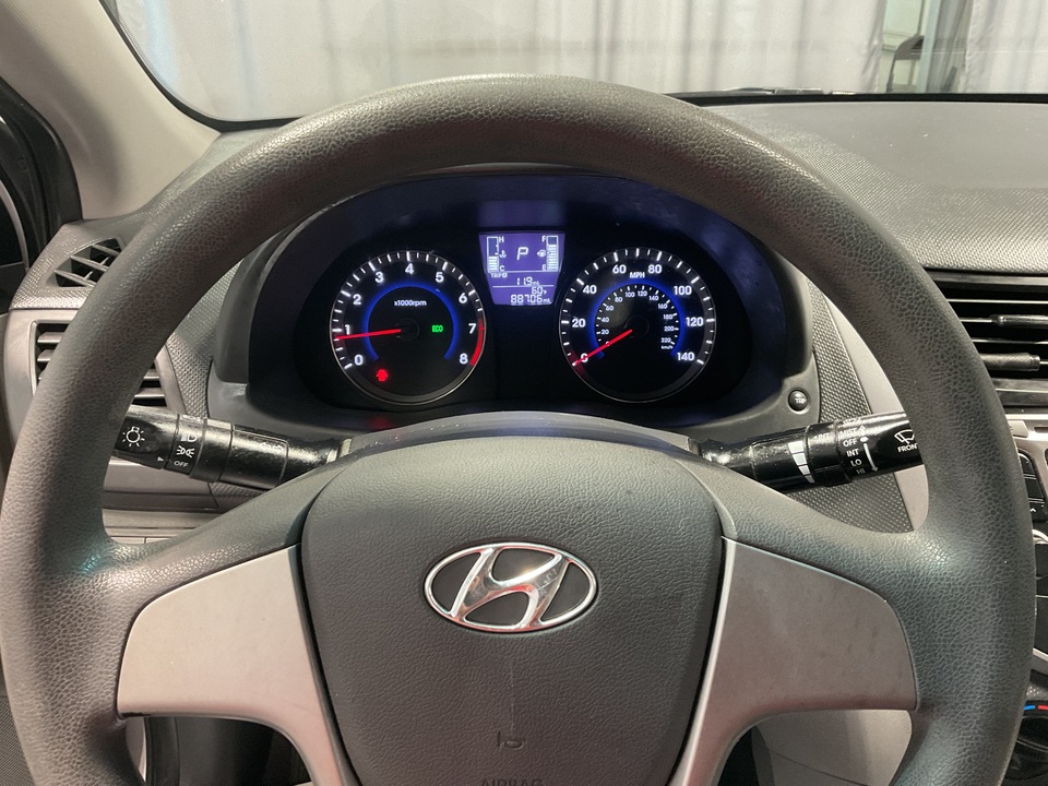 2017 Hyundai Accent SE 4-Door 6A