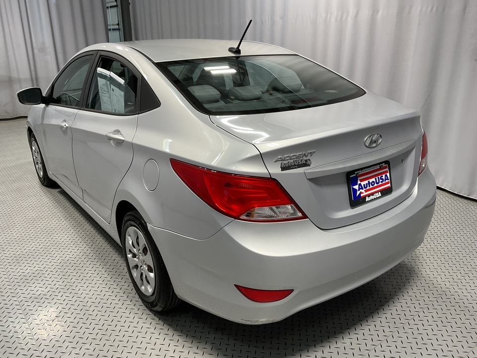 2017 Hyundai Accent SE 4-Door 6A