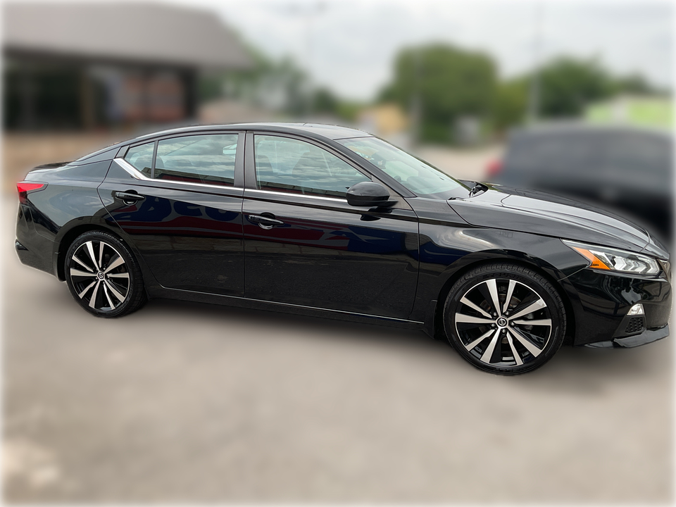 2021 Nissan Altima 2.5 SR