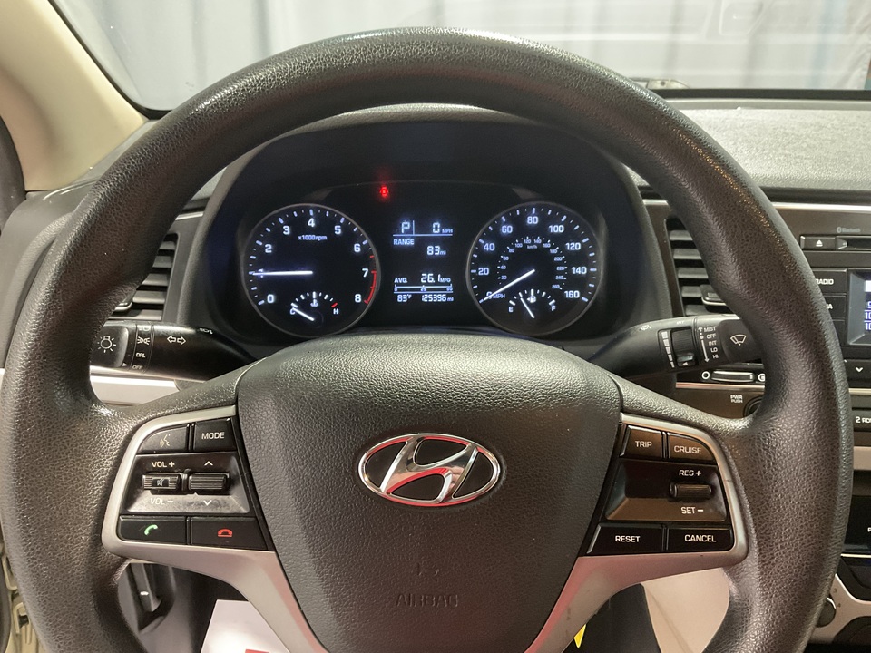 2017 Hyundai Elantra SE 6AT