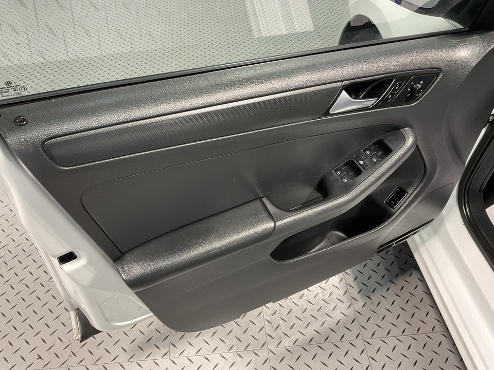 2016 Volkswagen Jetta 1.4T S 6A