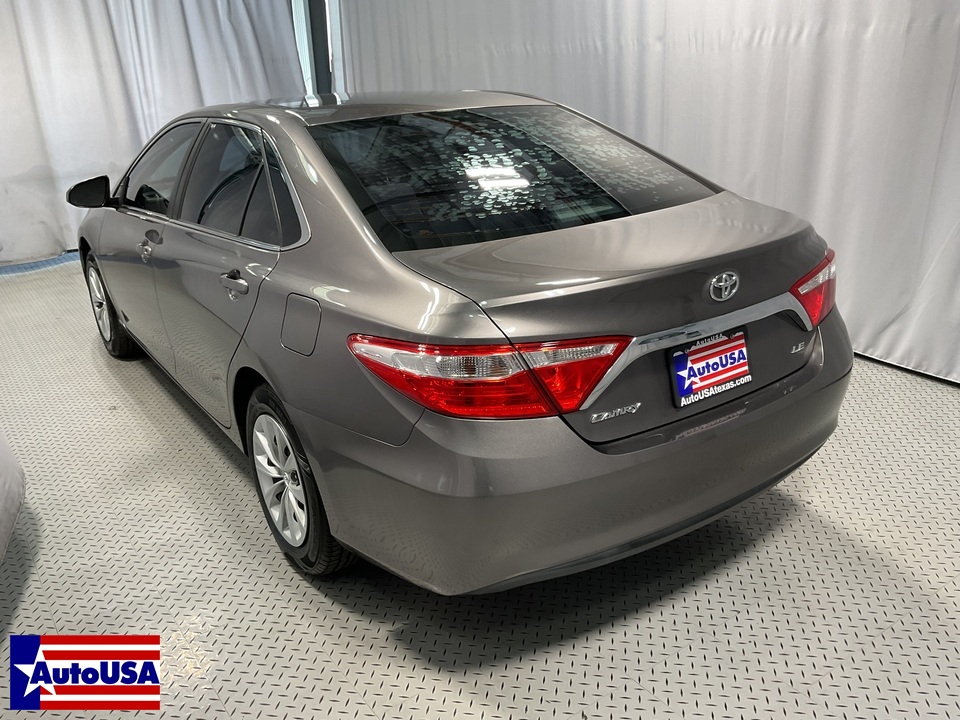 2017 Toyota Camry LE