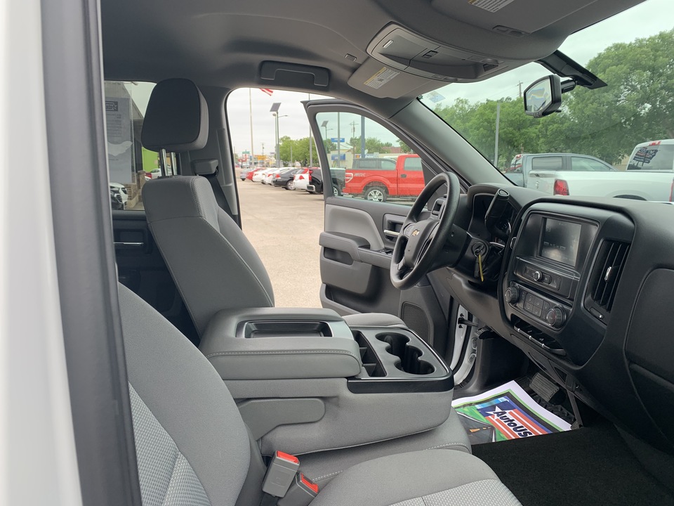 2018 Chevrolet Silverado 1500 Custom Crew Cab 2WD