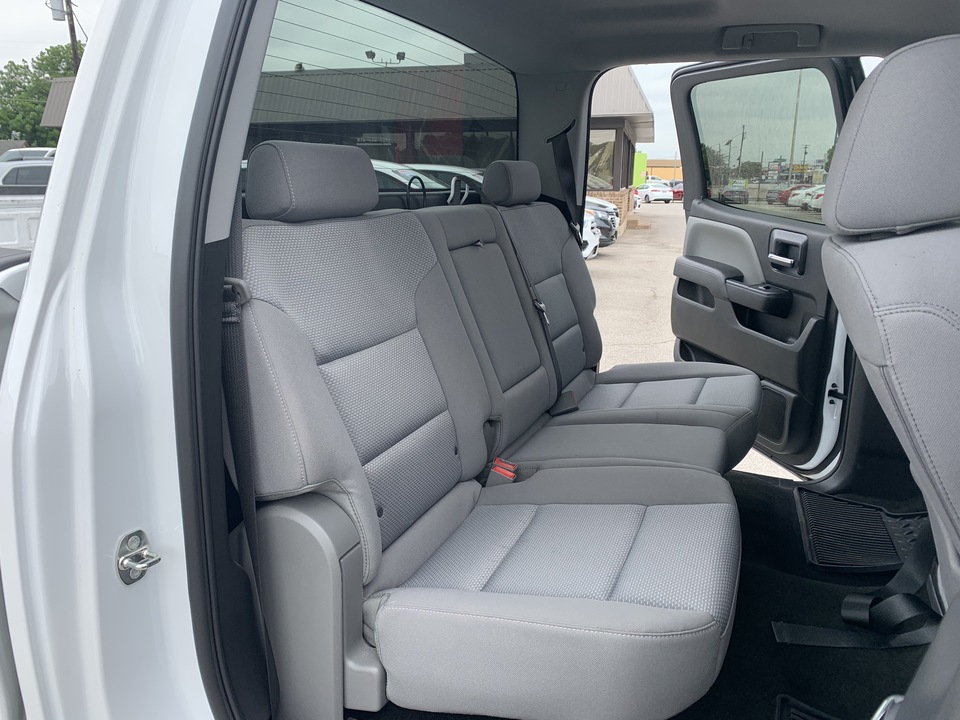 2018 Chevrolet Silverado 1500 Custom Crew Cab 2WD