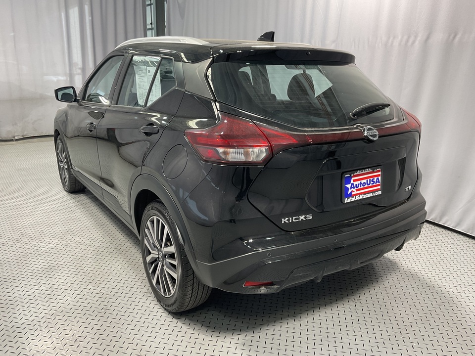 2021 Nissan Kicks SV